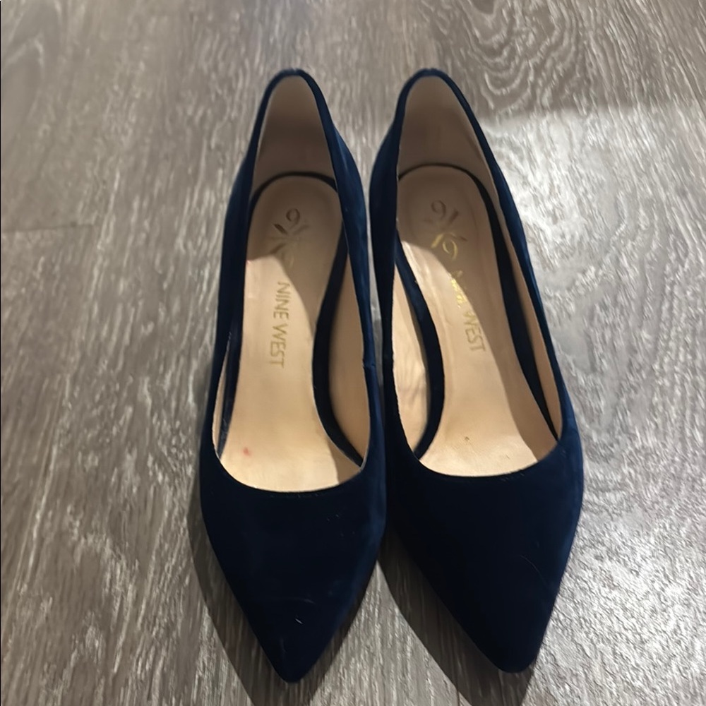 Nine West Women's Navy Blue Velvet Pumps